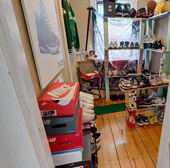 Photo - 12 Saunders St Unit 1