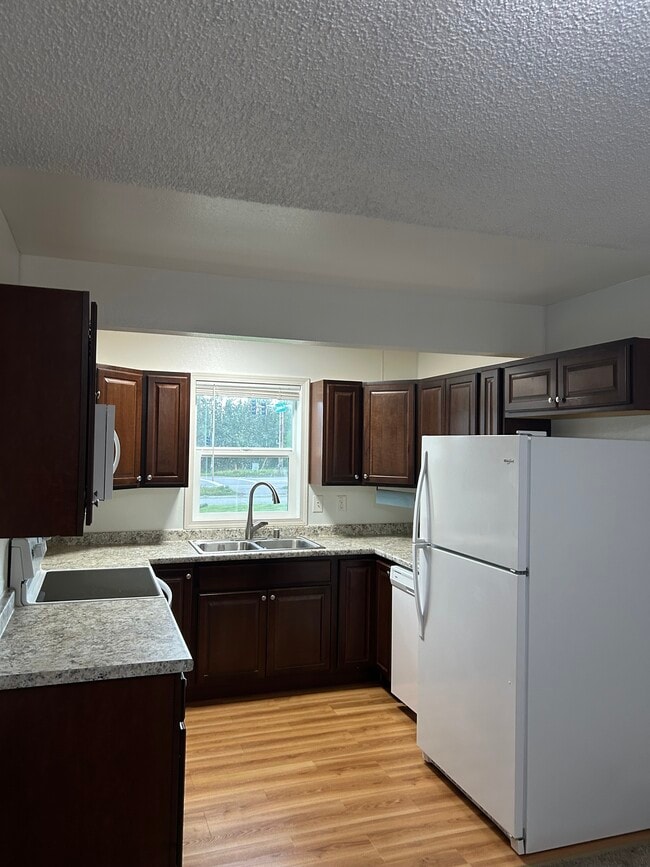 Photo - 5001 E Mayflower Ln