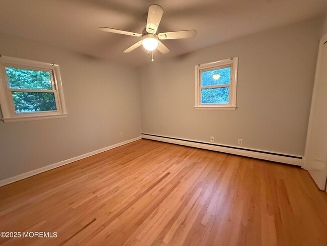 Photo - 138 Ampere Ave