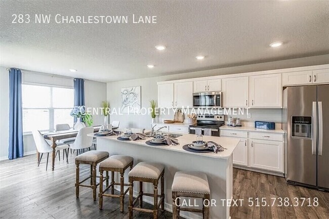 Photo - 283 NW Charlestown Ln