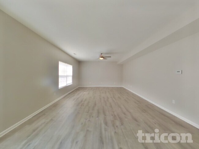 Photo - 176 Heartwood Hill