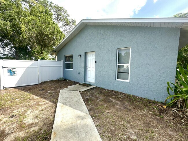 Photo - 5106 Sanibel Ave