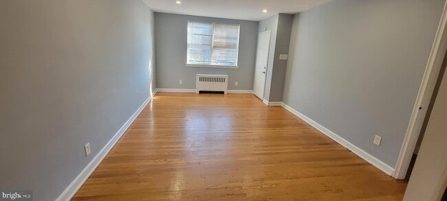 Photo - 307 E Clarkson Ave Unit 1ST FLOOR