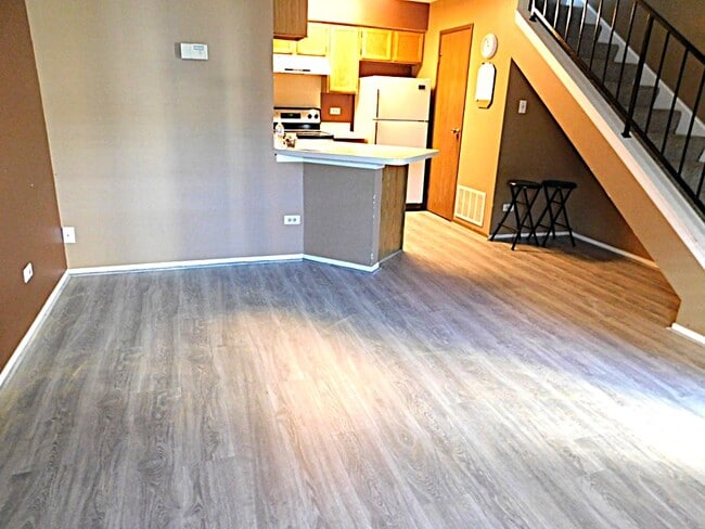 Photo - 1317 E Wyndham Cir