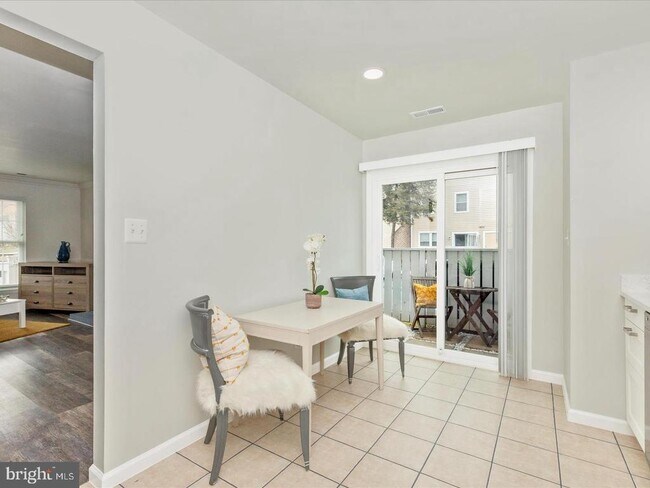 Photo - 11349 Appledowre Way