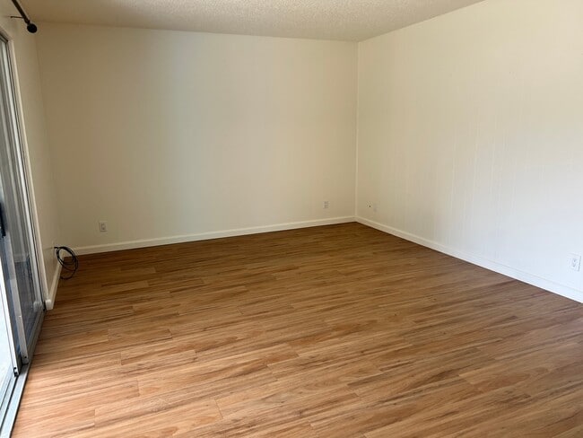 Photo - 13940 Hackett St Unit 2