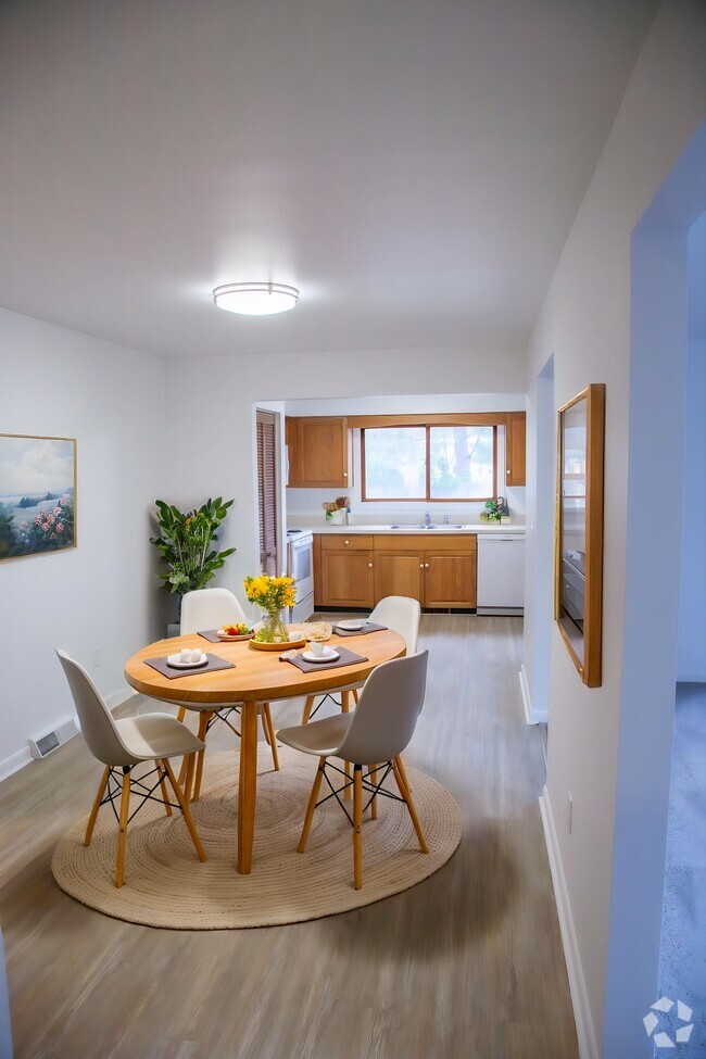 Building Photo - Woodhill Apartments