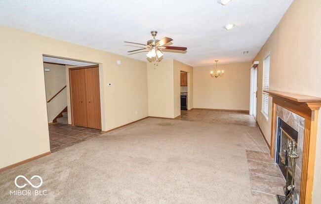 Photo - 10325 Liverpool Way