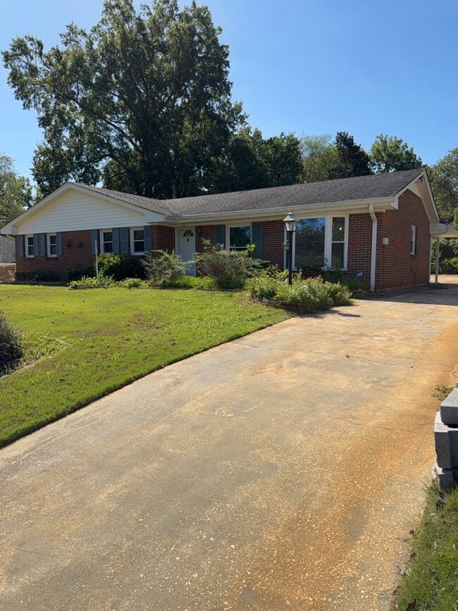 4064 Johnstown Dr