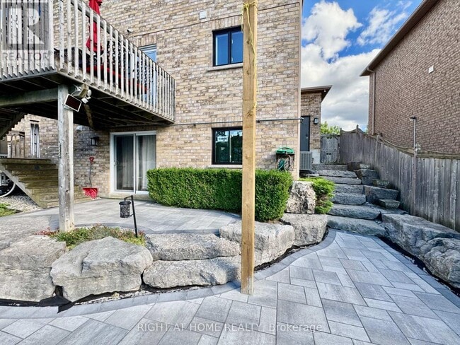 Photo - 20 Prince of Wales Dr