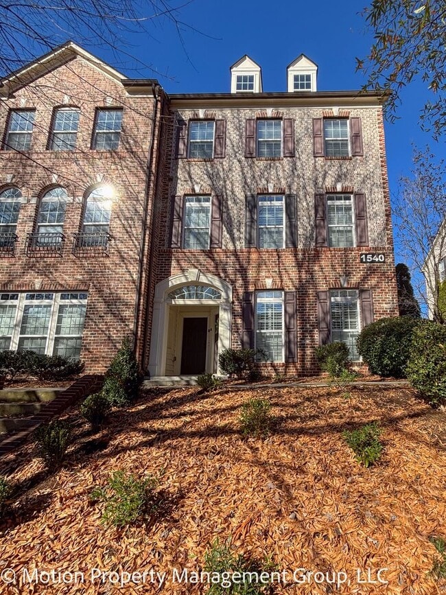 Building Photo - 1540 S Church St