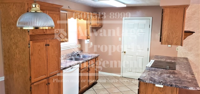 Photo - 1540 New Oxford Rd