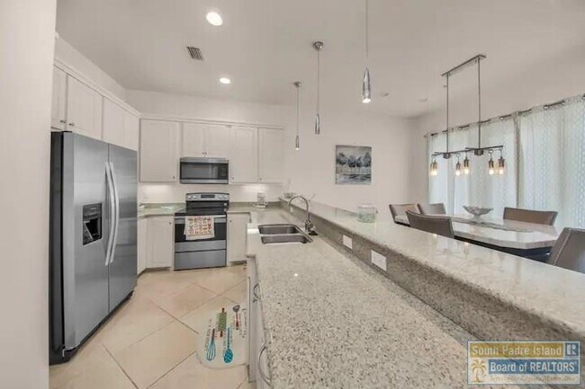 2700 Gulf Blvd Unit 104