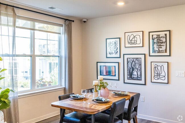 2BR, 2BA - 1,241SF - Dining Area