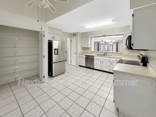 Photo - 10879 Cabbage Pond Ct