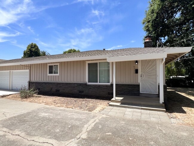 Photo - Inviting Duplex Just 5 Minutes from Sac State