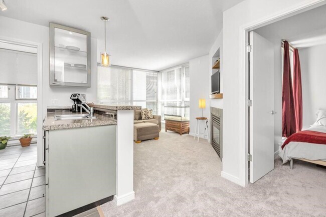 Photo - 1068 Hornby St Unit 902