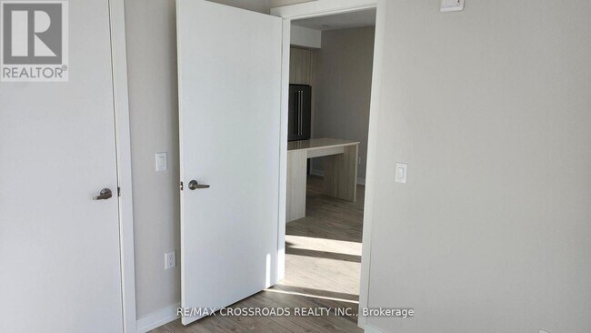 Photo - 720 Whitlock Ave Unité 511