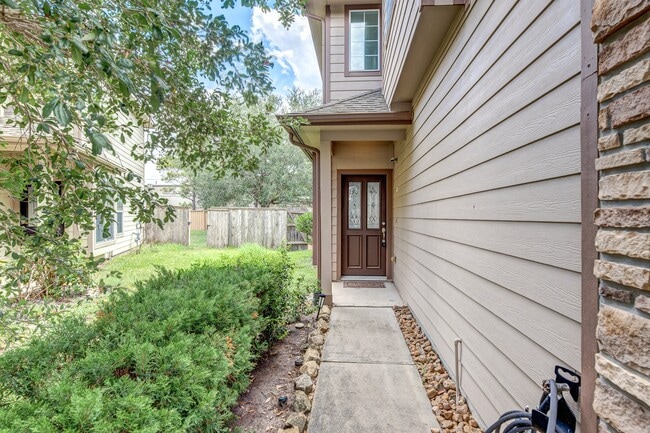 Photo - 24662 Folkstone Cir