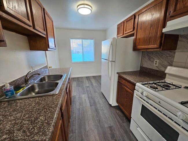 Photo - 20th Street Unit 466