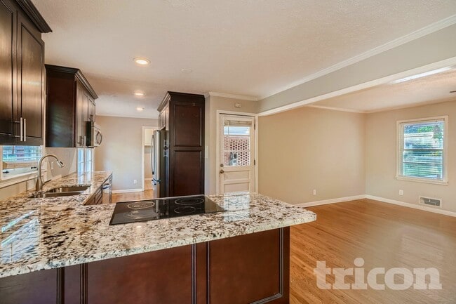 Photo - 2054 North Rd SW
