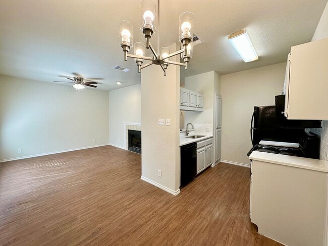 Photo - Remodeled 2/2 Condo in West Campus Unit 202