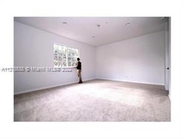 Photo - 2735 SW 81st Ter