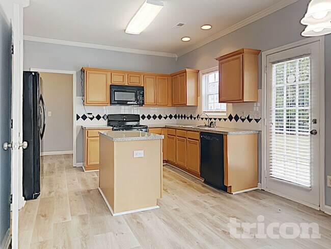 Photo - 7568 Cole Ln