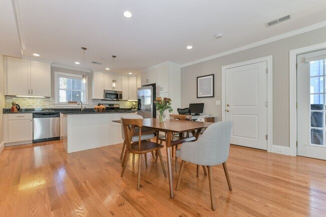 Photo - 6 Peter Parley Rd Unidad 2