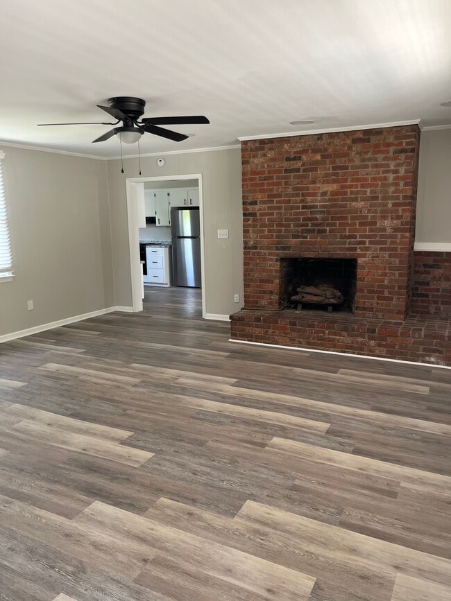 Photo - 208 E Vineland Rd