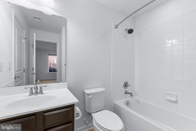 Photo - 5365 S Center Dr