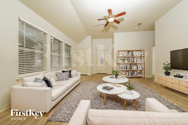 Photo - 804 Center St