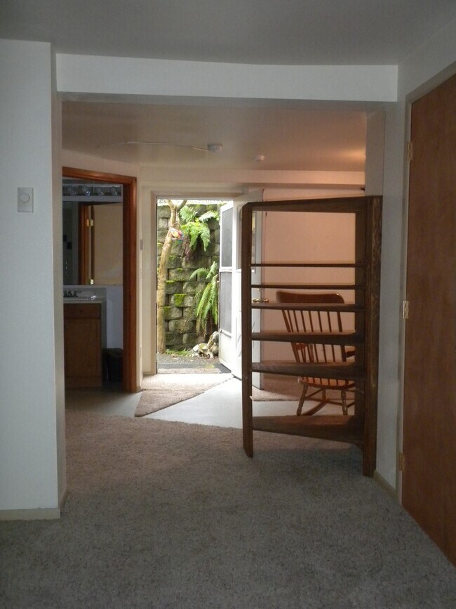 Lower Level Duplex Rental House Rental in Tumwater, WA