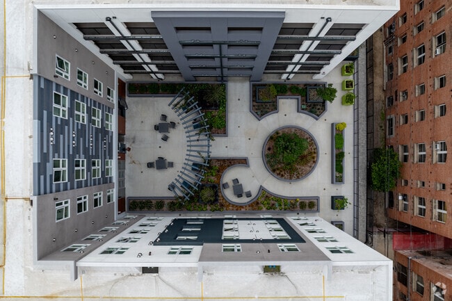 Patio - Vermont Corridor Apartments