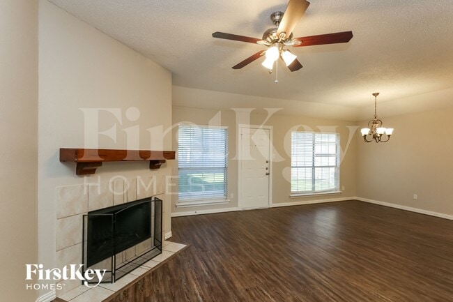 Photo - 805 Shadybrook Ln