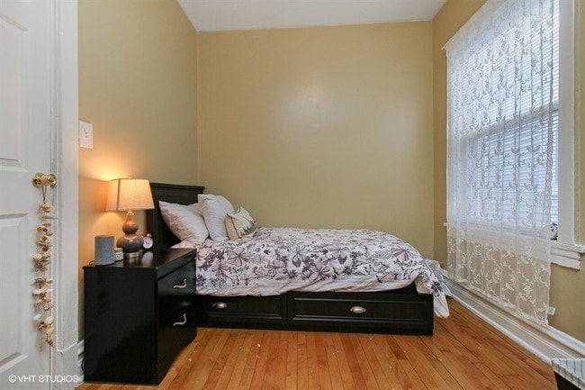 Dormitorio 1 - 2915 Hamlin N Ave Unidad 2