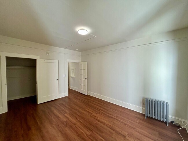 Photo - 1112 Larkin St Unit 201