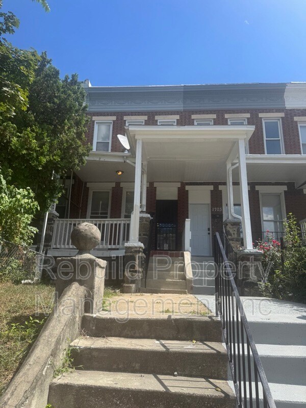 Photo - 1705 Ashburton St