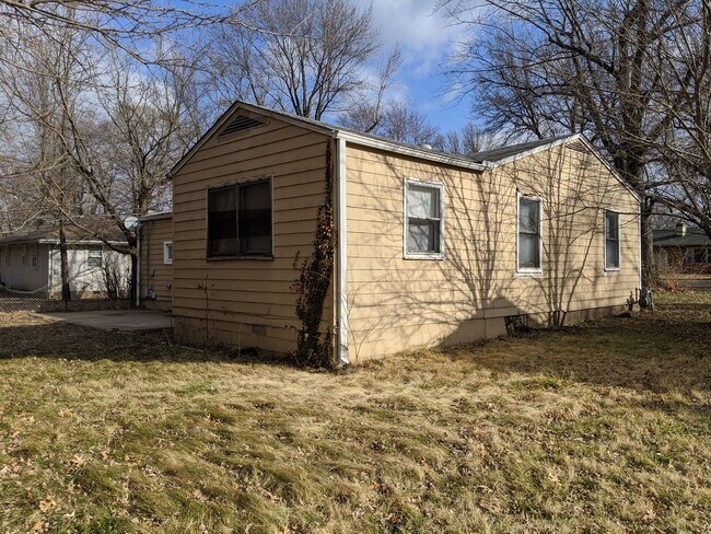 Photo - 10614 Oakland Ave