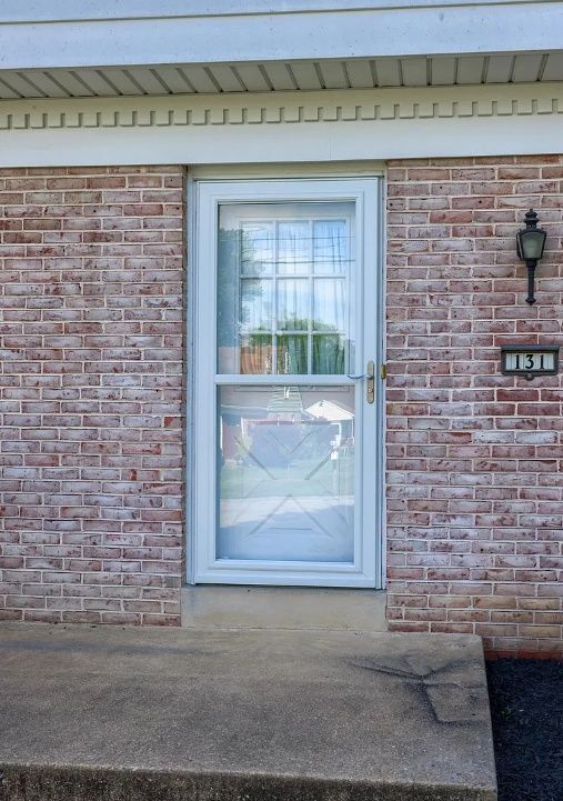 Photo - 131 Highview Dr