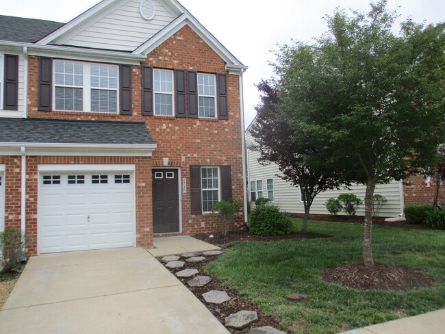 Photo - Three bedroom, 2 1/2 bath, 1776 sq. ft.tow...