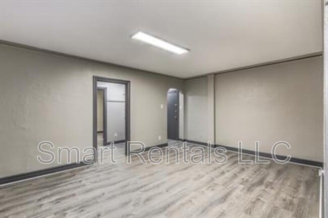 Photo - 807 Clara Ave