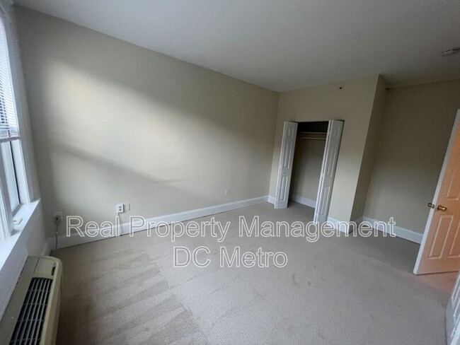 Photo - 815 Maryland Ave NE Unit # 206