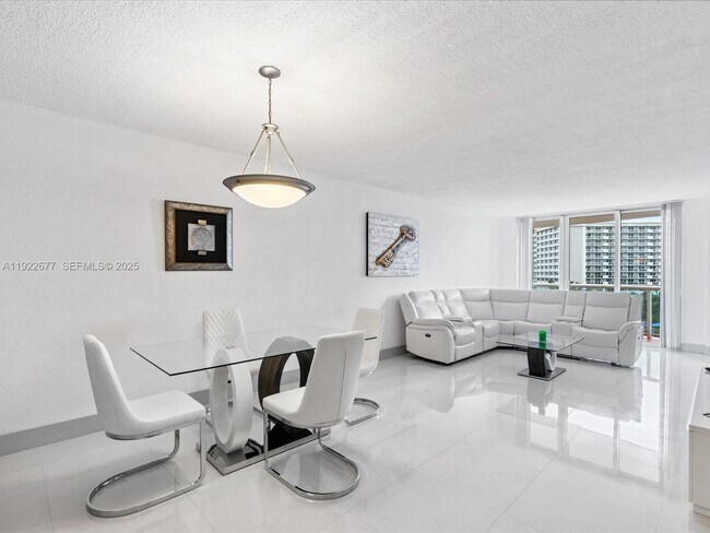 Photo - 19370 Collins Ave Unit 625