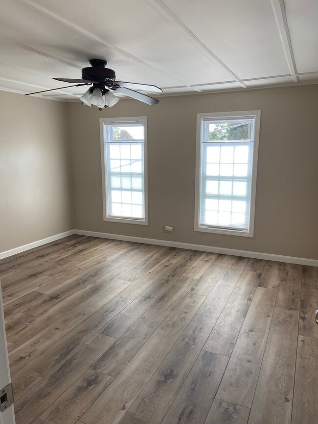 Living room - 53 Stage St Unit 53