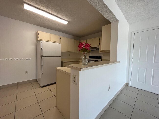 Photo - 250 Palm Cir W Unit 204