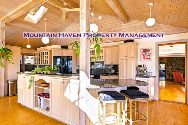 Building Photo - 499 Pine Song Trail