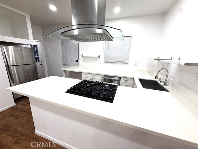 Photo - 3621 Denker Ave