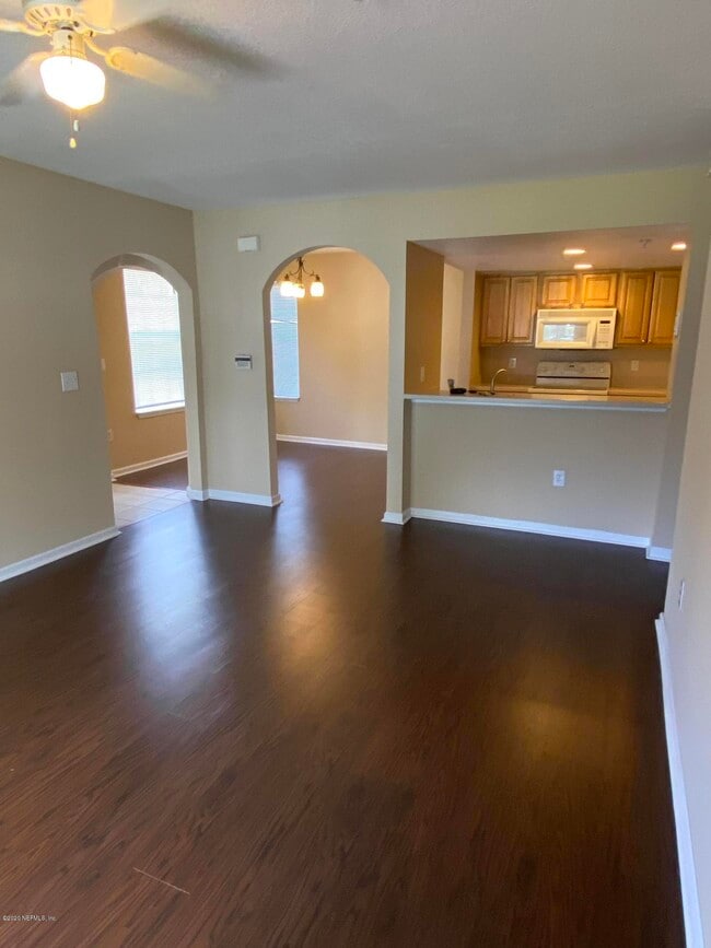 Building Photo - 10075 Gate Pkwy N Unit 1510