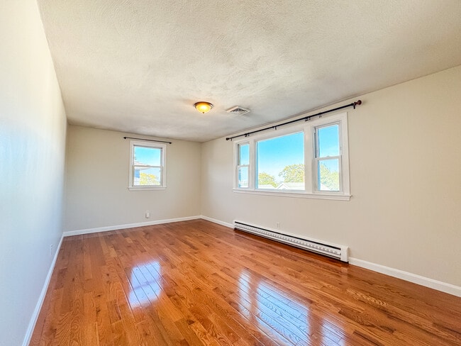 Photo - 74 Dunboy St Unit 2